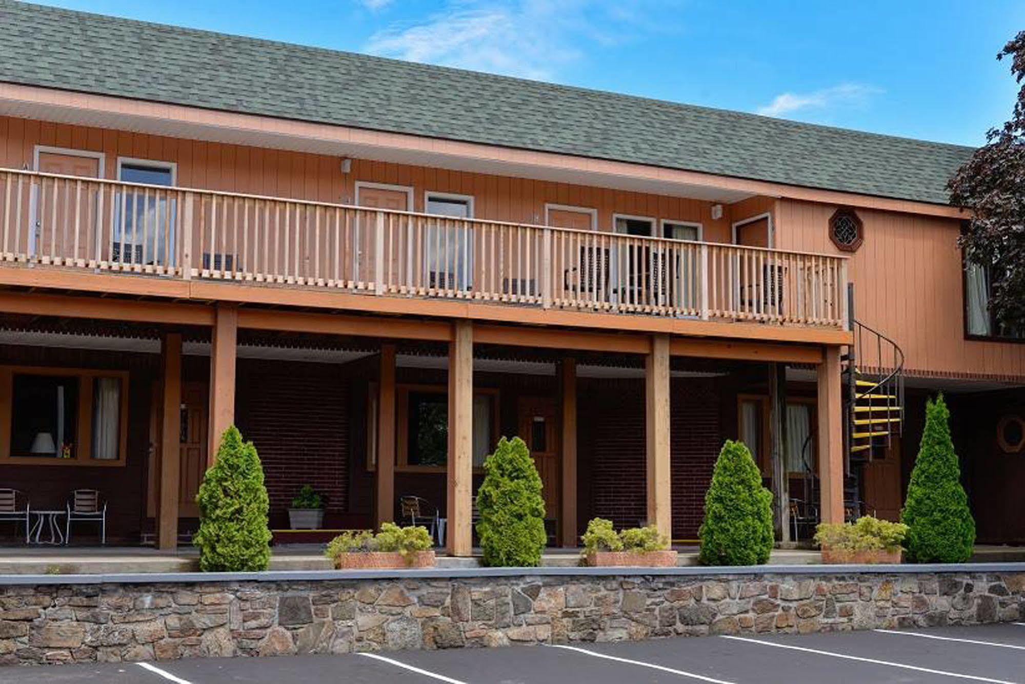 Lake Crest Inn Lake George Exterior photo